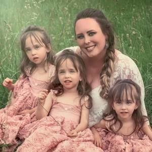 Meet your Posher, Valarie